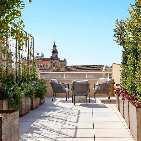 Genteel Home San Francisco Suites Siviglia Esterno foto