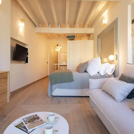 Genteel Home San Francisco Suites Siviglia Esterno foto