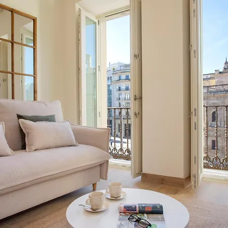 Genteel Home San Francisco Suites Siviglia Esterno foto
