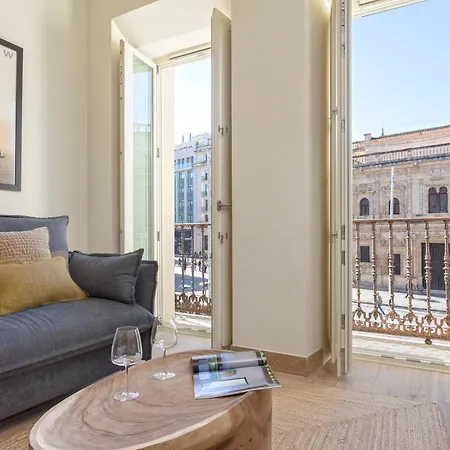 Genteel Home San Francisco Suites Siviglia Esterno foto