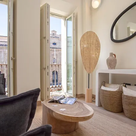 Genteel Home San Francisco Suites Siviglia Esterno foto